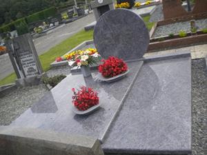 Grave stones - Pictures